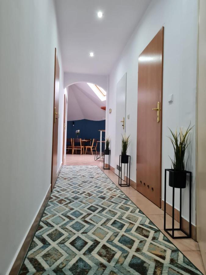 U Stop Czantorii Apartment *